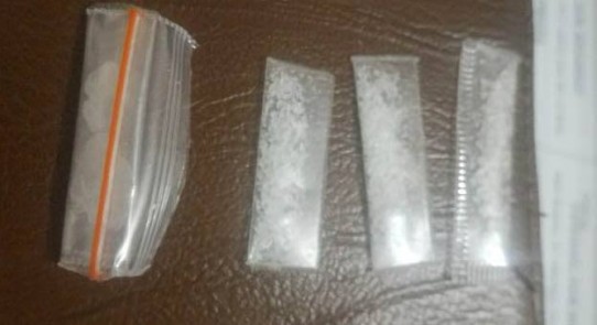 Simpan Sabu Senilai 36 Juta,  Cewek 16 Tahun Ini Ditangkap