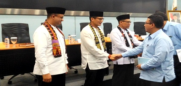 Anies-Sandi Dorong Semua BUMD Go Publik