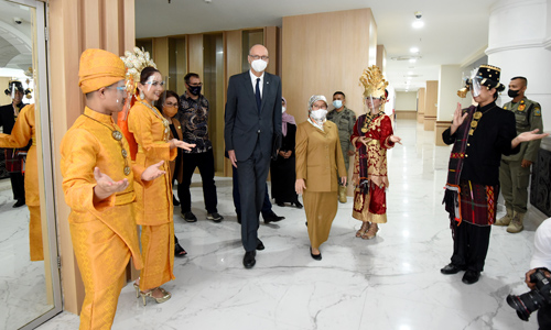 Dubes Ceko Kagumi Keindahan Pariwisata di Sumut