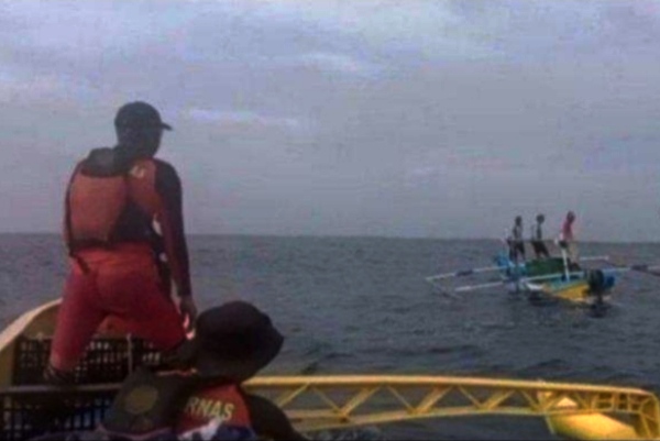 Akibat Cuaca Buruk,Pencarian Dua Nelayan Yang Hilang Hari Ini Di Hentikan Sementara
