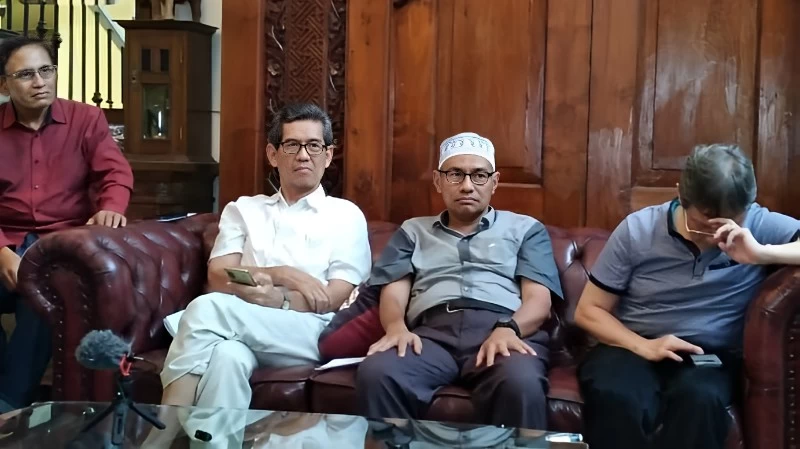 Jor-joran Bansos Jelas Sarat Kepentingan Politik, Makzulkan Joko Widodo Segera!