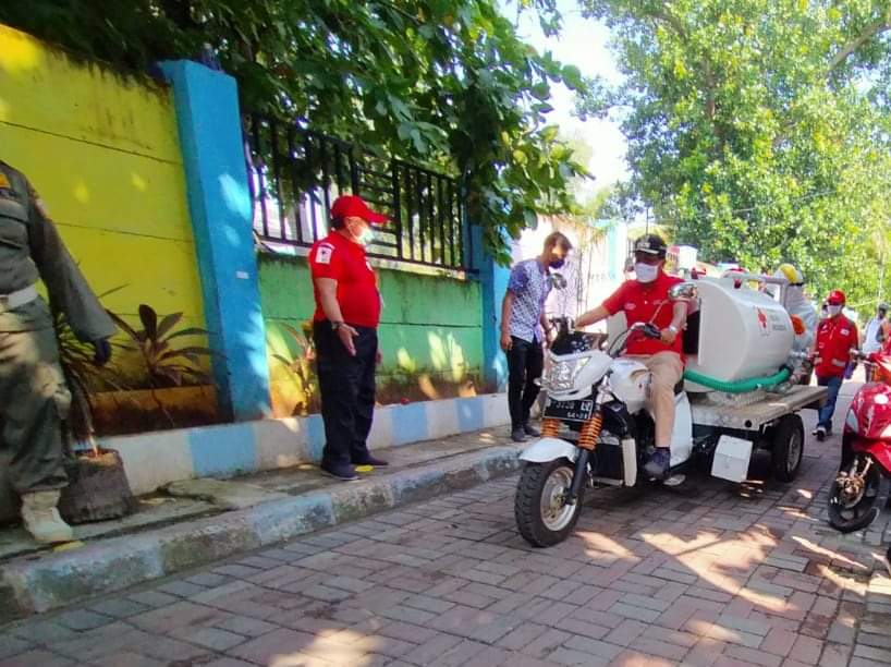 Pulau wisata Kepulauan Seribu rutin disemprot disinfektan