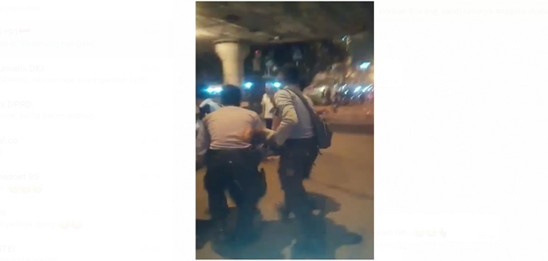 Ledakan di Kampung Melayu, Bagian Tubuh Manusia Berserakan