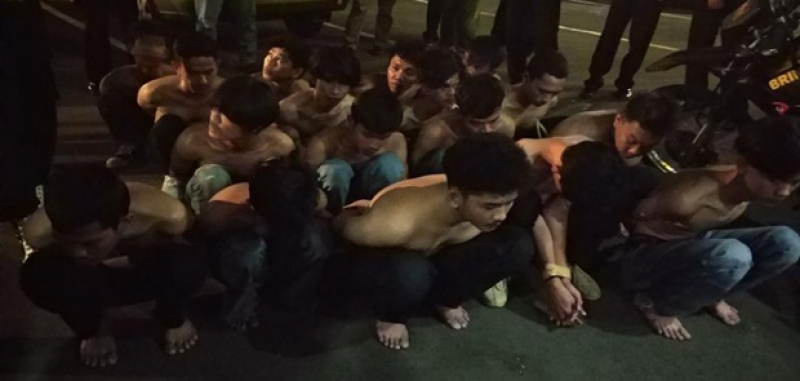 Polisi Gulung Puluhan Penjarah Toko Pakaian Fernando di Depok