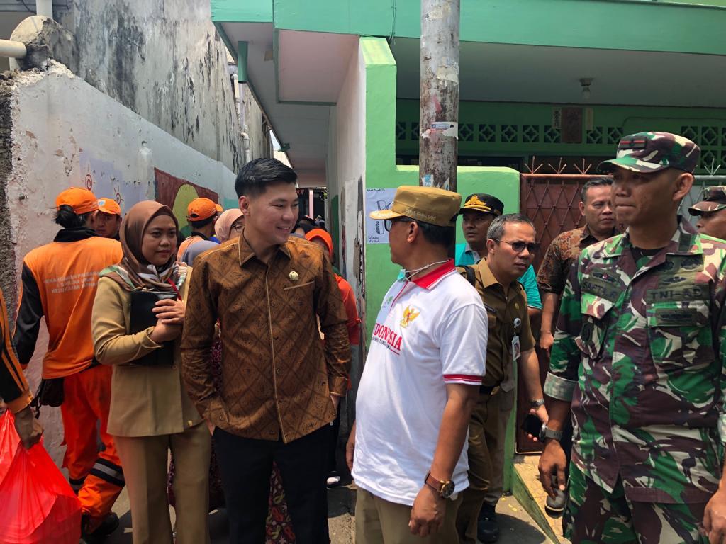 Sambangi Korban Kebakaran, Politisi Nasdem Ini Dorong Pemprov DKI Maksimalkan Bantuan