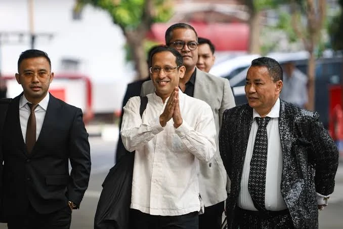 Nadiem Makarim Jadi Tersangka Pengadaan Laptop Chromebook, dan Langsung Ditahan