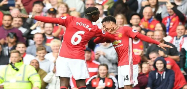 MU Lolos ke Perempat Final Liga Eropa, Gara-gara Maurinho Beri Makan Pisang ke Pemain ?