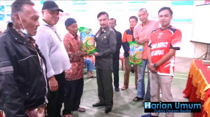 Pembagian Bibit 503 Kampil Padi Di Pekon Sebarus Di Hadiri Langsung Oleh Camat Balik Bukit