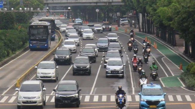 Pemilik Kendaraan Bakal Diwajibkan Ikut Asuransi, Pengamat: Masyarakat Akan Terbebani