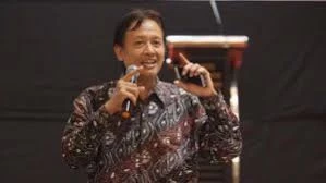 Henri Subiakto: Politik Indonesia Tidak Akan Berhenti Ribut Selama Ada Peran dan Ambisi Jokowi