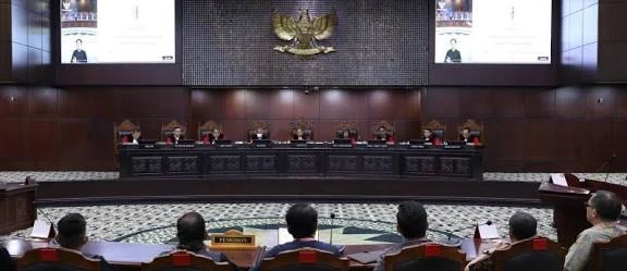 PDIP Pecat Jokowi, Gibran dan Bobby Nasution