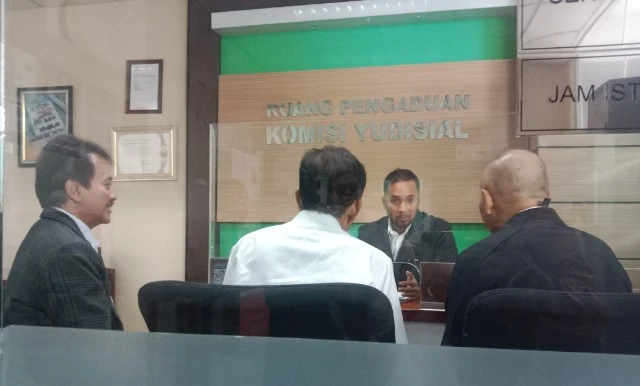 Hakim Perkara Roy Suryo dan Dokter Tifa Dilaporkan ke KY