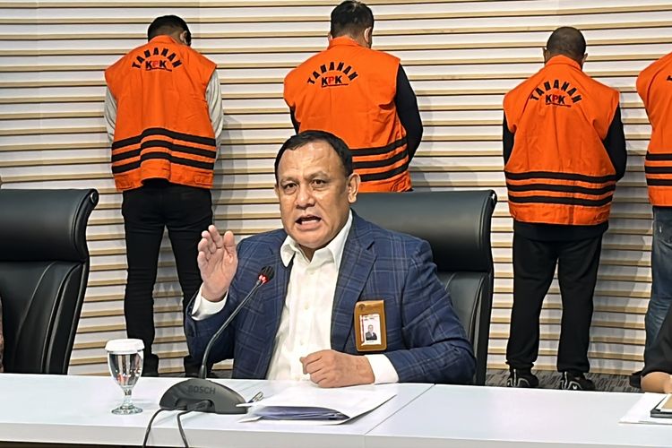 KPK Segel dan Geledah Ruang Kerja Anggota BPK Pius Lustrilanang
