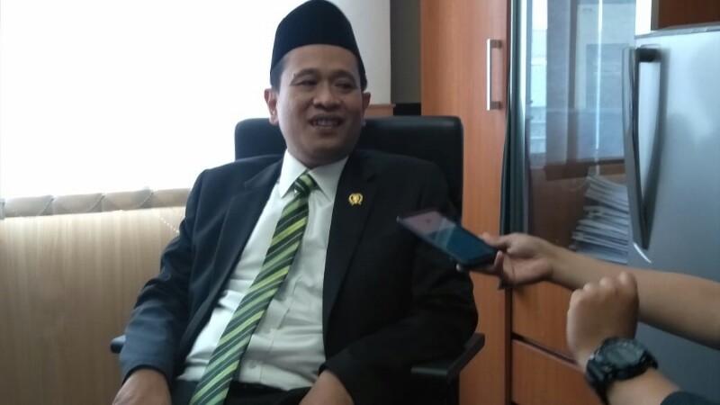 Baru Dilantik, Pengganti Lulung Langsung Serang Anies Lewat KJP Plus