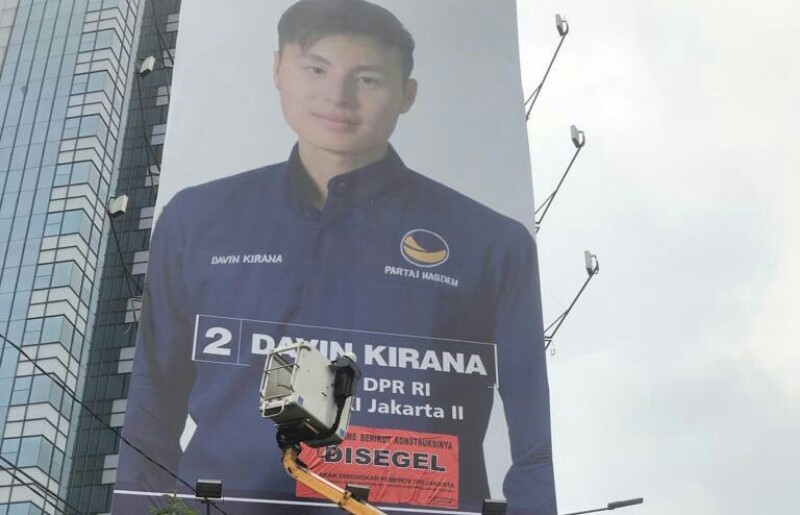 Iklan Anak Anggota Wantimpres Jokowi Disegel Tim Terpadu