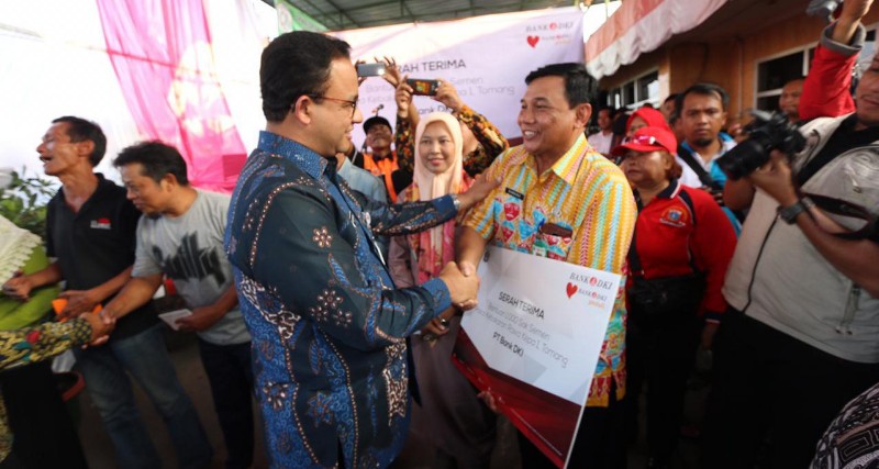 Warga Korban Kebakaran di Rawa Kepa Dapat Bantuan 1.000 Sak Semen dari Bank DKI