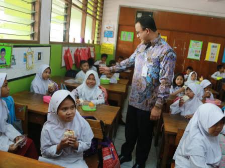 Pak Anies Please, Jangan Korbankan Anak Didik