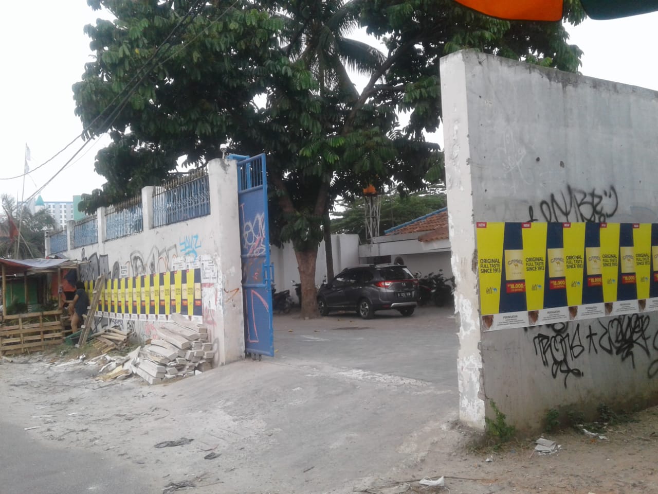 Wow.! Pemilik Gudang Semen Di Ciputat Ini Kantongi NIB dan SKDU Seumur Hidup