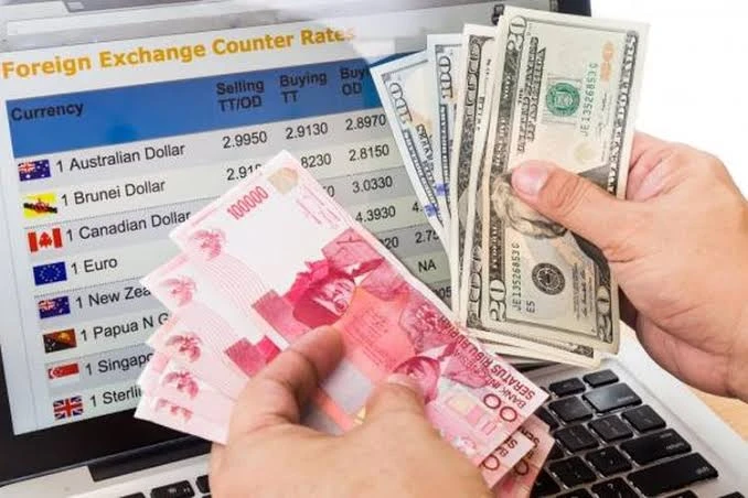Rupiah Sempat Sentuh Rp 17.001/Dolar AS pada Perdagangan Rabu Ini