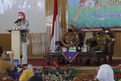 Bunda PAUD Hj. Dessy Afriyanti Adipati Pendidikan Merupakan Modal Dasar Untuk Menyiapkan Insan Berkualitas