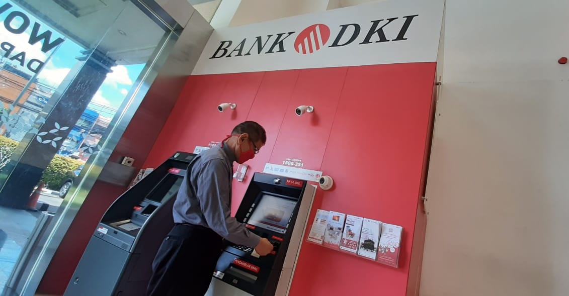 Bank DKI Raih Penghargaan BUMD Marketeers Award