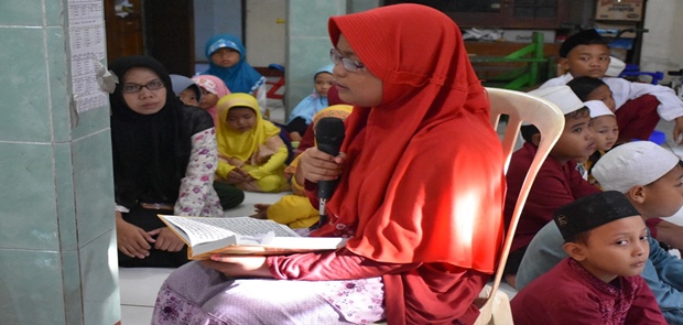 Pencetak Qori dan Qoriah Dapat Bantuan Walkot Jaktim
