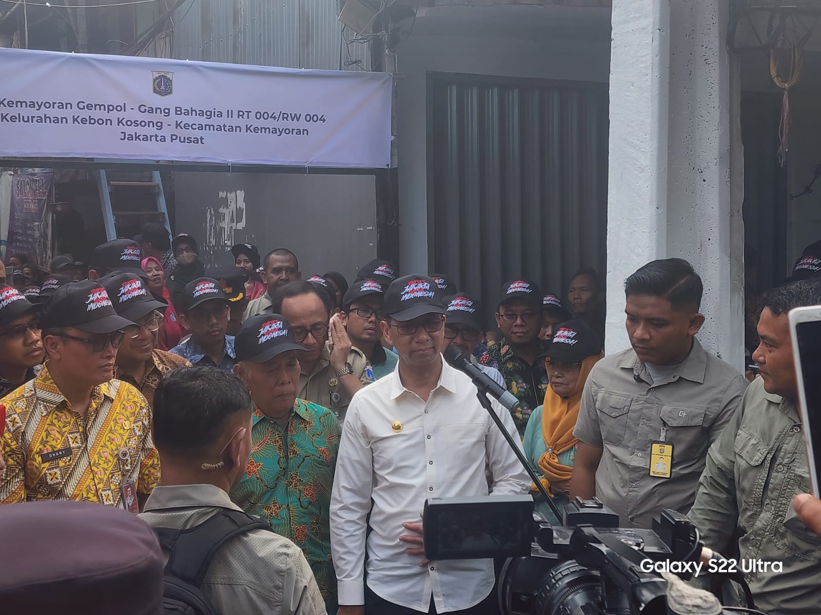 Sudah  Puluh Tahun Menunggu, Masyarakat RW 04 sampai 09 Kebon Kosong Kini Mendapatkan akses air PAM