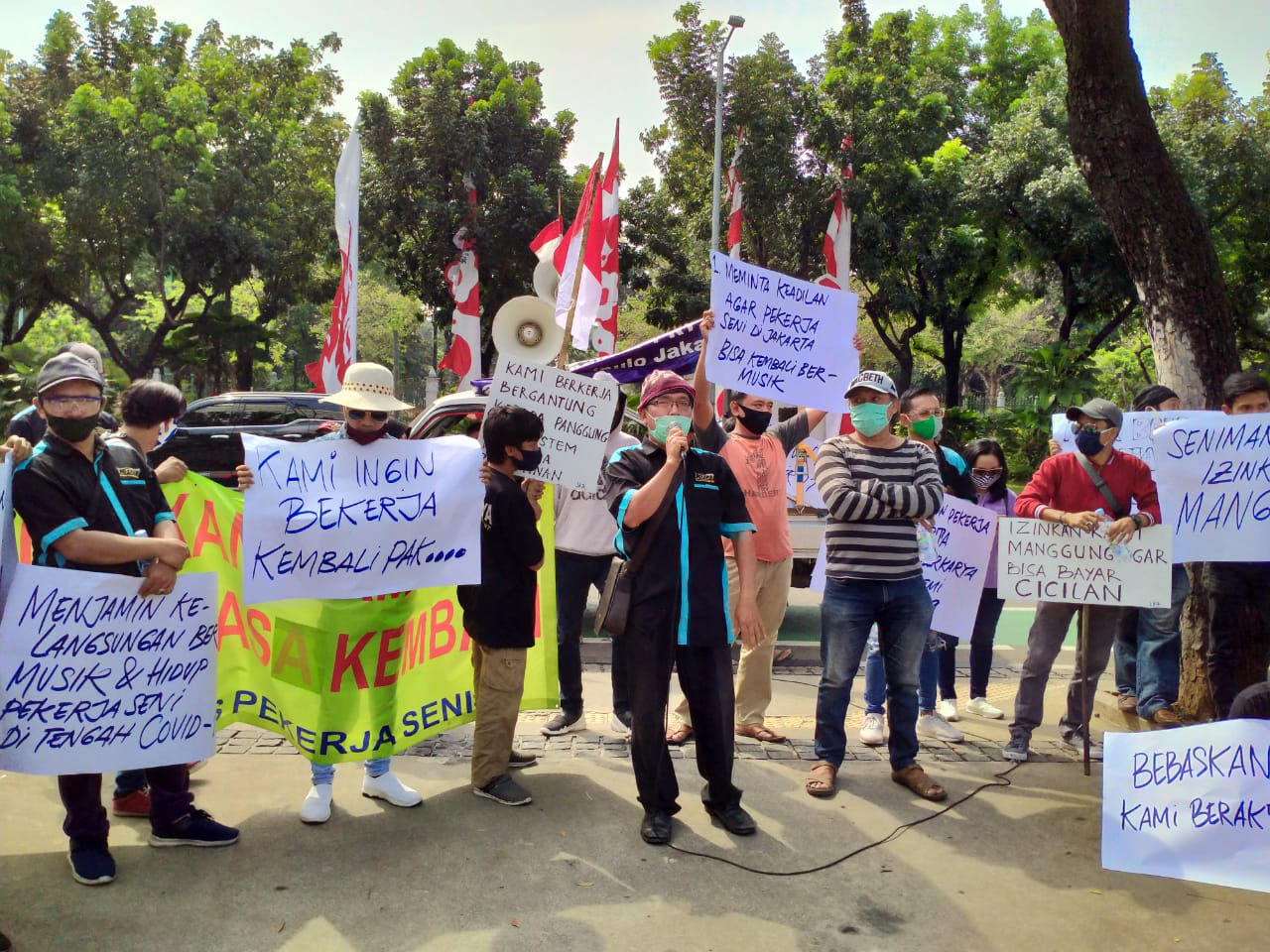 Geruduk Kantor Anies, Pekerja Seni Dangdutan