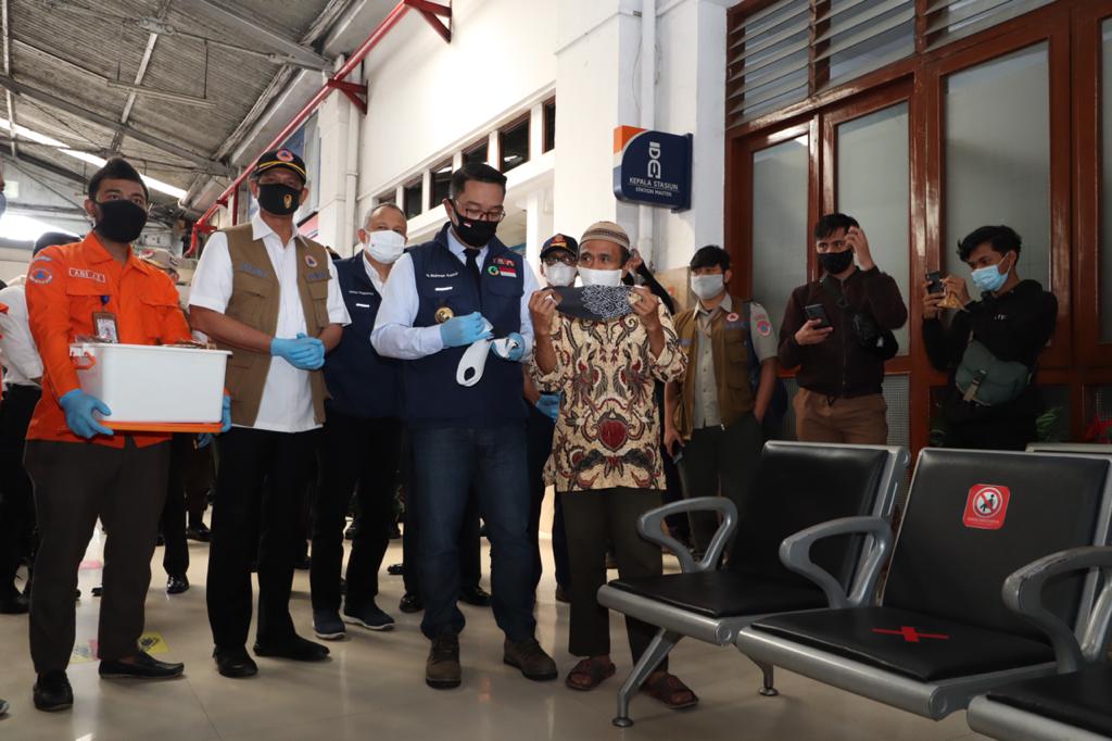 Dua Juta Masker dan Ribuan Alat Kesehatan Lain Didistribusikan Ke Jawa Barat