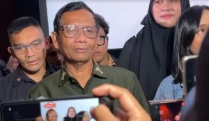 Paslon 03 Siap Hadapi 36 Pengacara Yang Dikerahkan Paslon 02 di MK