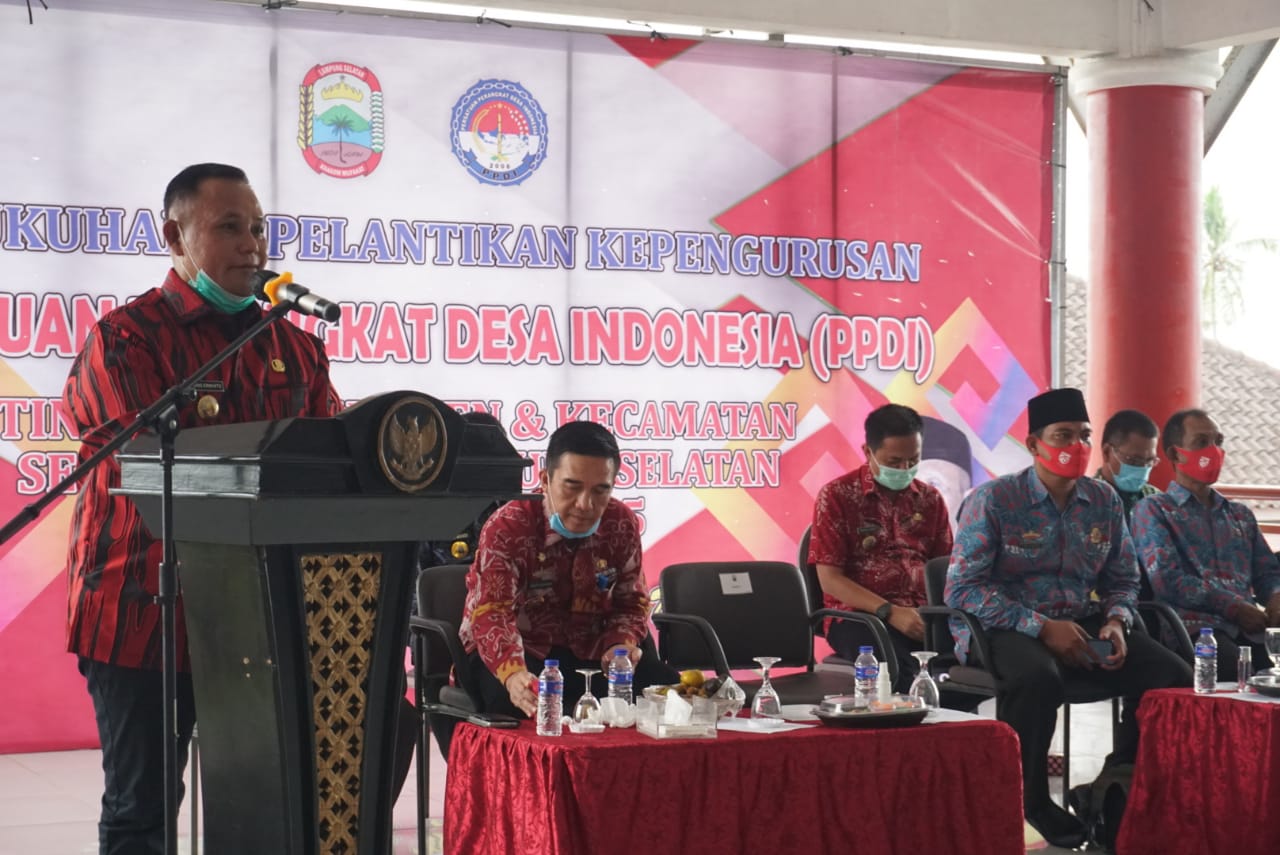 Hadiri Pelantikan Pengurus PPDI Lampung Selatan, Ini Pesan Nanang Ermanto