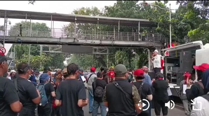 4 Organisasi Gelar Aksi di Patung Kuda, Usung Tuntutan Tolak Pemilu Curang dan Likuidasi Paslon 02