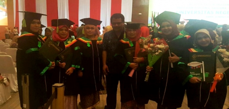 29 Guru PAUD Penerima Beasiswa Bazis Jaktim Raih Sarjana