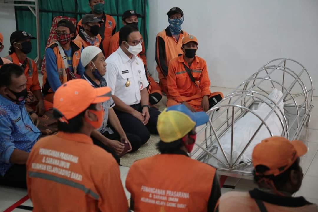 Tulisan Anies Begitu Bernyawa, Mengejar Penabrak Taka