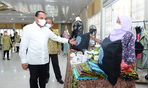 Tingkatkan Produkivitas Perajin, Gubernur Edy Rahmayadi Ingatkan Dekranasda Jalin Kemitraan di Daerah