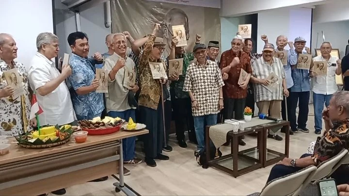 Buku Jus Soema di Pradja Sang Jurnalis Pembakar Semangat Dirilis, Puluhan Tokoh Senior Hadir