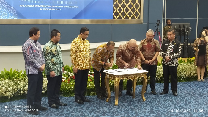 Anies Jadi Saksi MoU Pam Jaya dengan PT Moya Indonesia