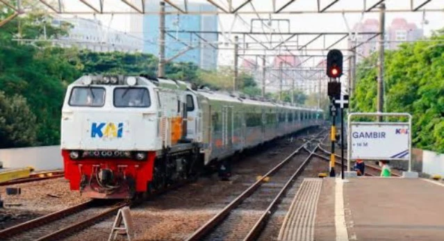 Banjir di Jakarta dan Semarang, 57 Perjalanan Kereta Jarak Jauh Terganggu