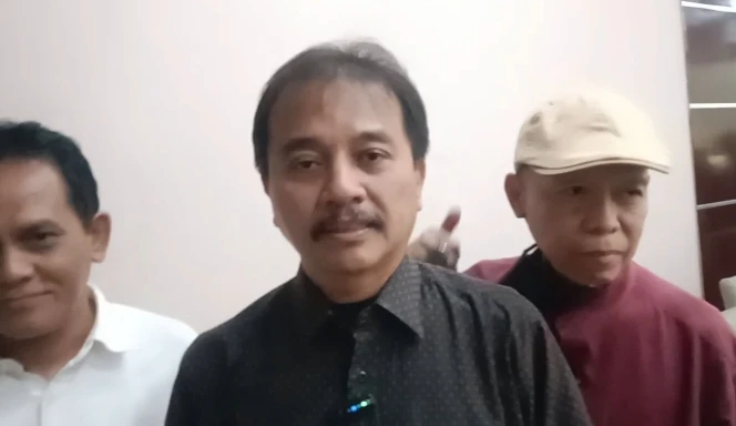Roy Suryo Ungkap Gibran Follow 3 Akun Judol, Layak Dimakzulkan Karena Lakukan Perbuatan Tercela