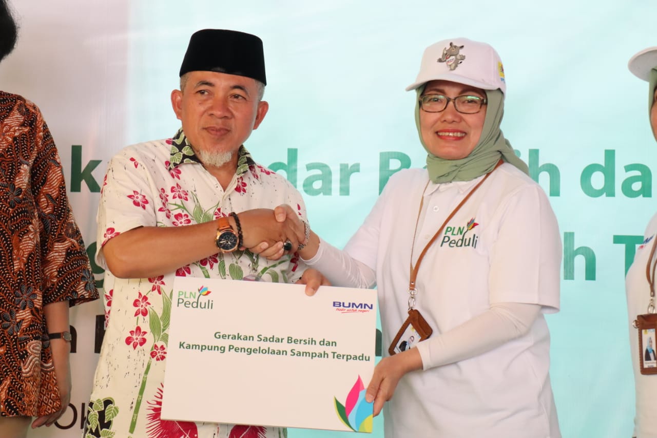 PLN Pusenlis Bentuk Kampung Pengelolaan Sampah Terpadu