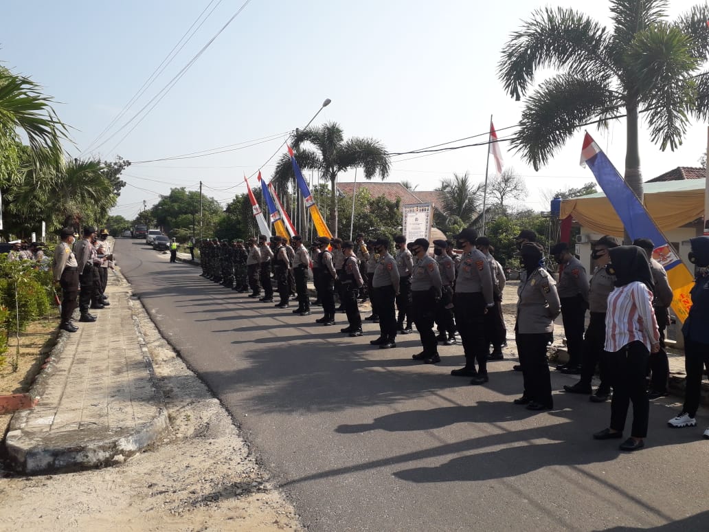 Kapolres Way Kanan Pimpin Pengamanan di KPUD