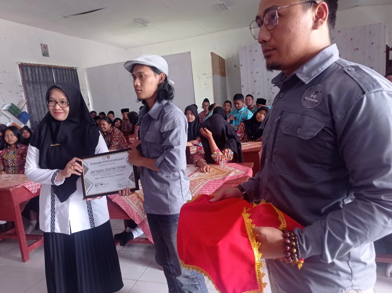 SPJI Gelar Sosialisasi Bijak Gunakan Medsos di SMPN Sekuting Terpadu