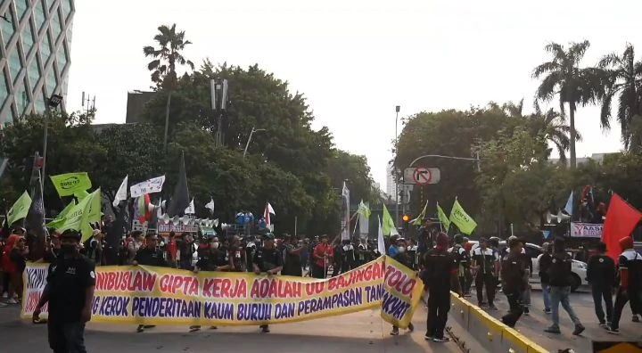Gelar Mayday Revolution, Ribuan Massa Aliansi Gerakan Buruh Indonesia Akan Kepung Istana Besok