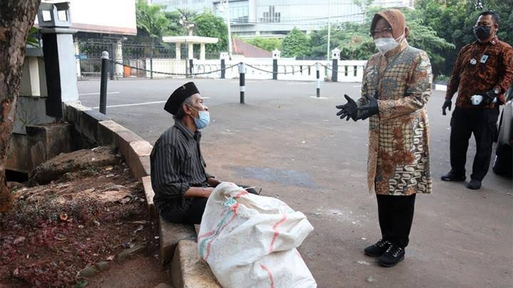 Jarang Terlihat Di Lokasi Bencana, Rico: Saatnya Risma Tampilkan Kinerja Sebagai Mensos