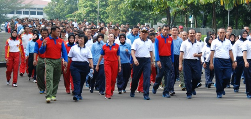 OLAHRAGA BERSAMA HUT KE-46 KORPRI DI MABESAL