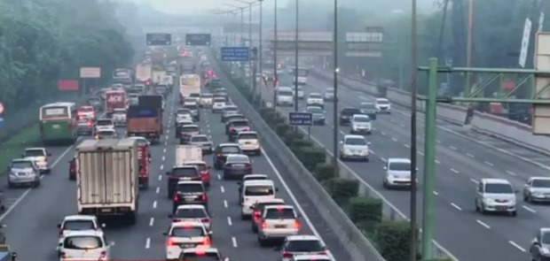Bulan Oktober 2017 Bayar Tol Tidak Lagi Terima Uang Tunai